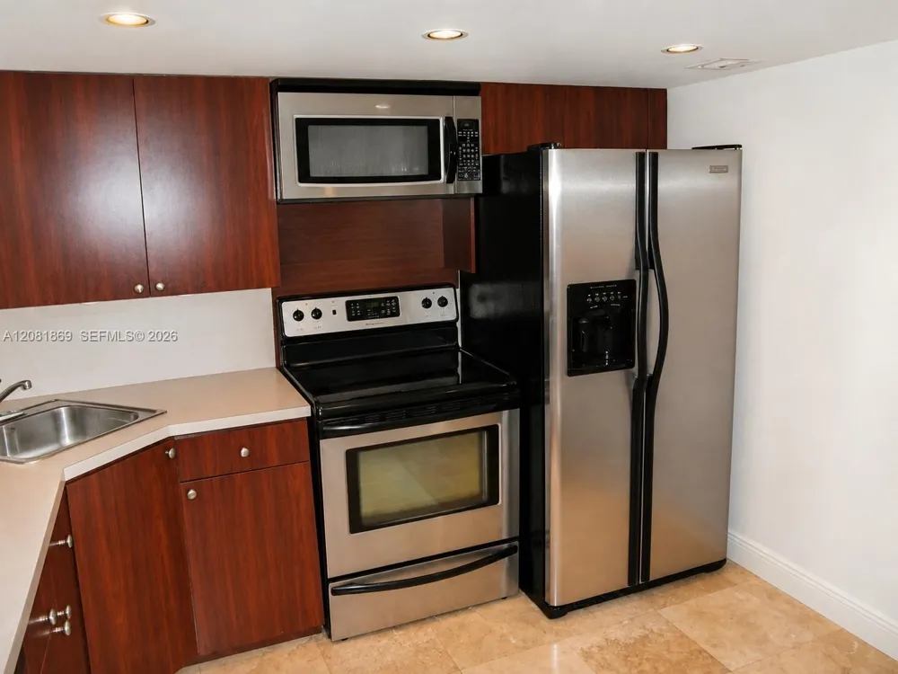 555 NE 15th St #28D Miami, FL 33132