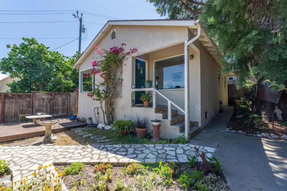247 Belden Street Monterey, CA 93940