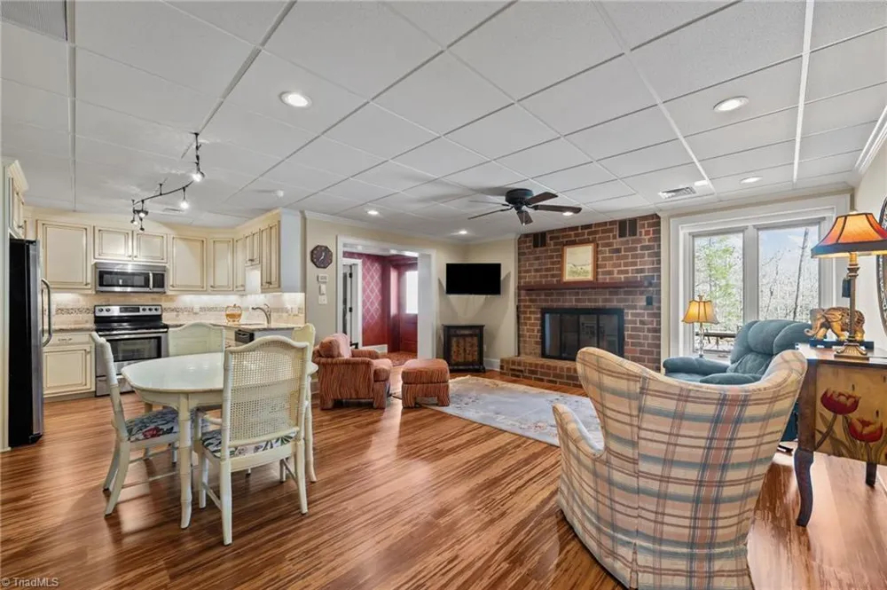 2578 Keck Drive Burlington, NC 27215