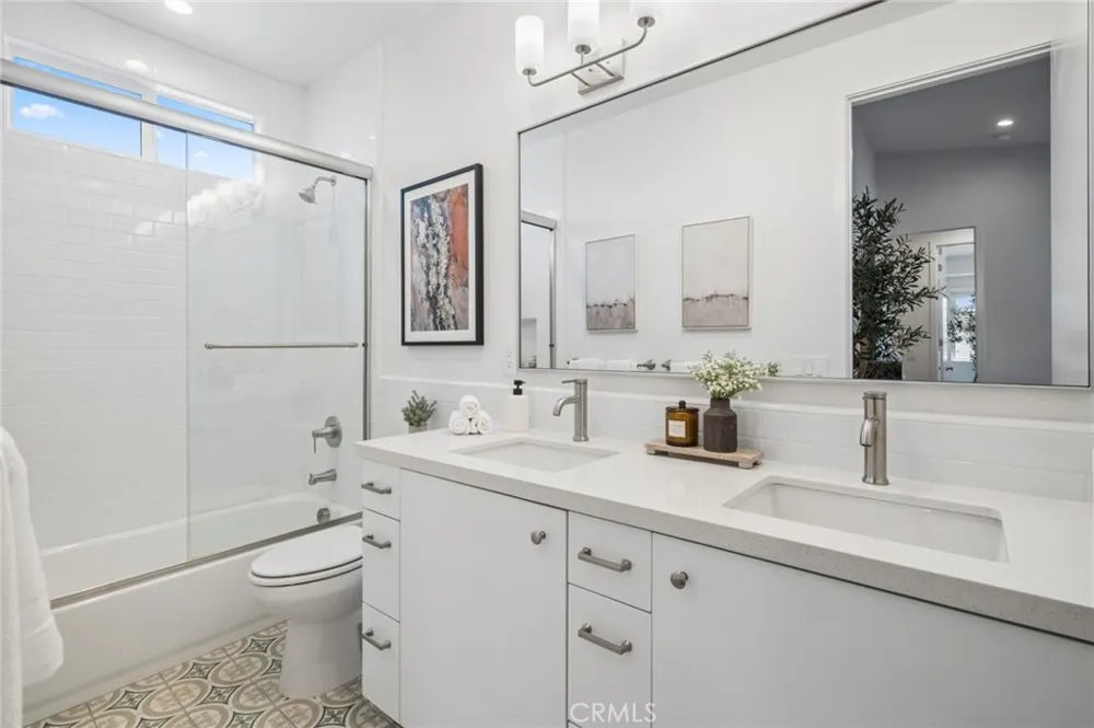 376 Hamilton Street #A103 Costa Mesa, CA 92627