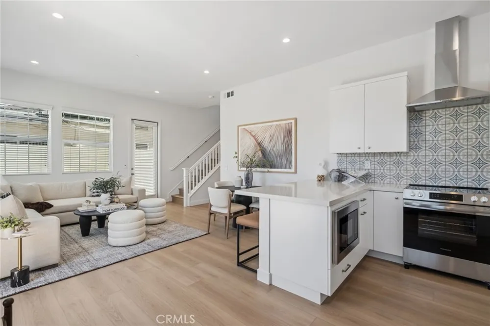 376 Hamilton Street #A103 Costa Mesa, CA 92627