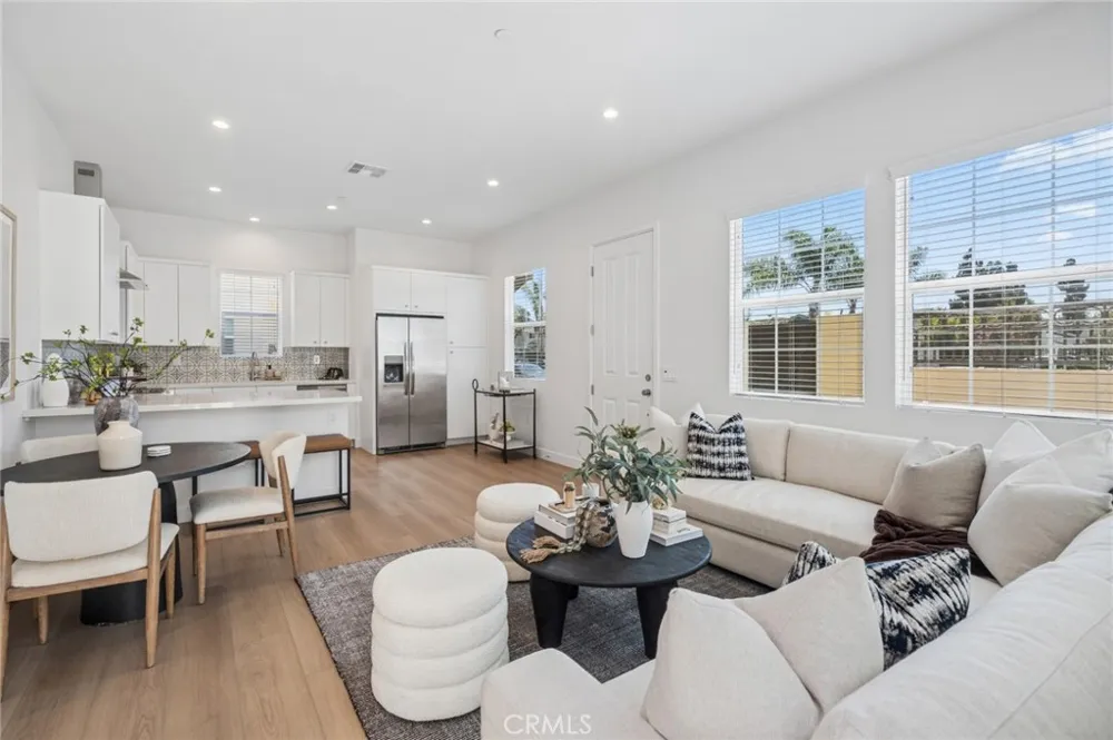 376 Hamilton Street #A103 Costa Mesa, CA 92627