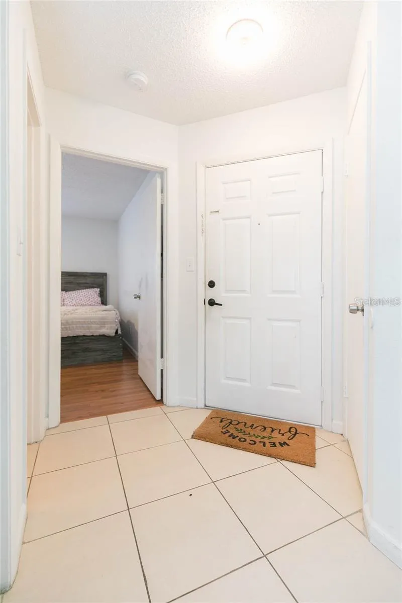 8636 MALLARD RESERVE DRIVE #201 Tampa, FL 33614