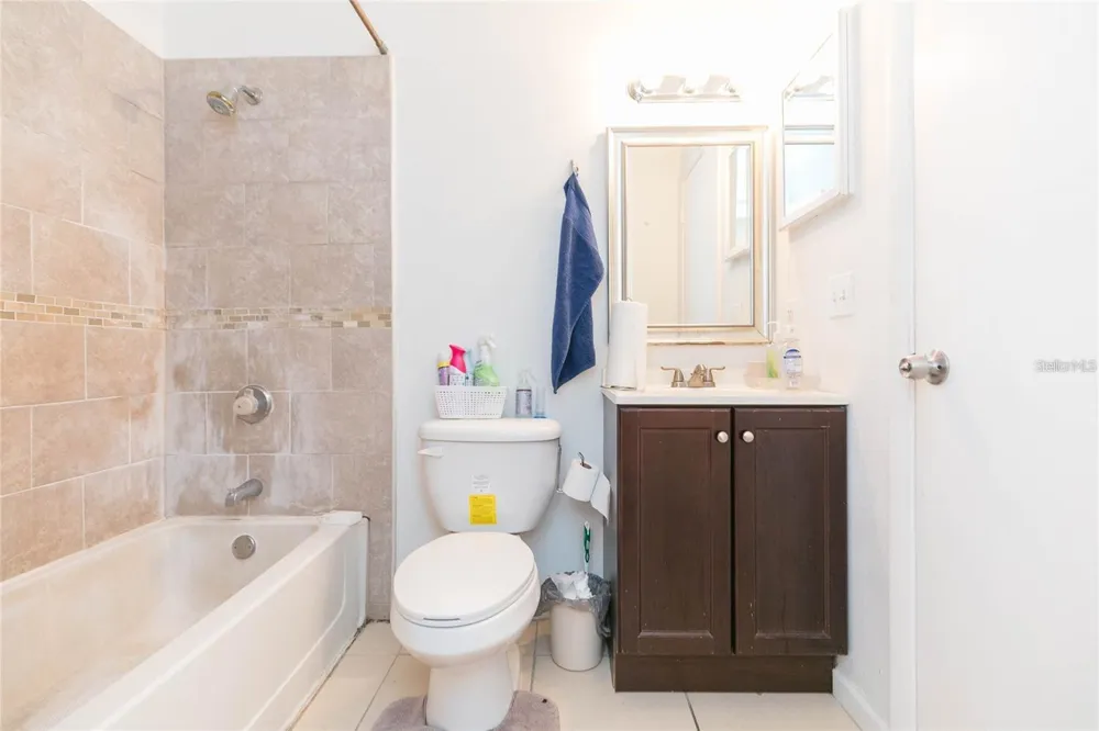 8636 MALLARD RESERVE DRIVE #201 Tampa, FL 33614