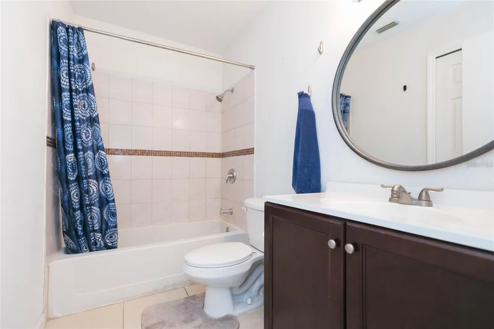 8636 MALLARD RESERVE DRIVE #201 Tampa, FL 33614