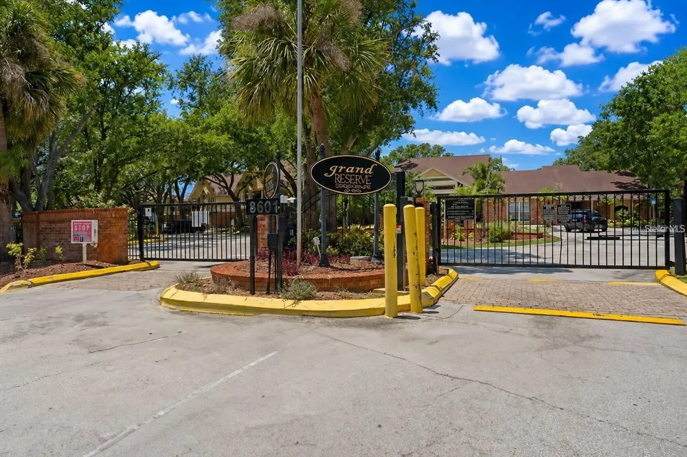 8636 MALLARD RESERVE DRIVE #201 Tampa, FL 33614