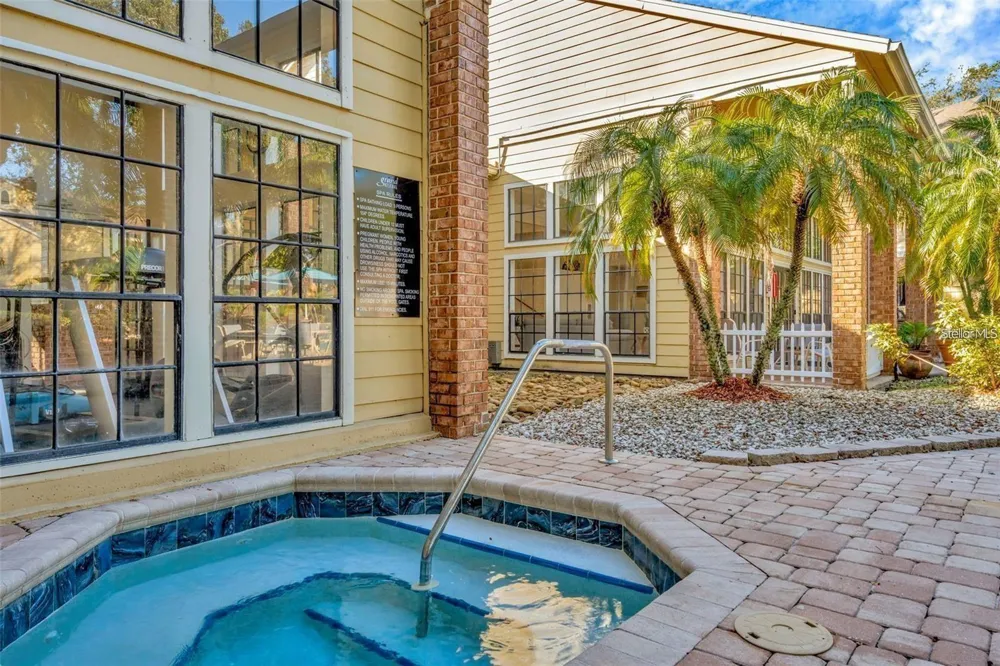 8636 MALLARD RESERVE DRIVE #201 Tampa, FL 33614