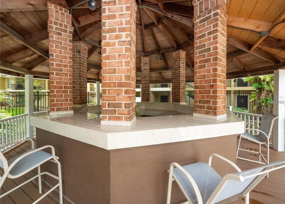 8636 MALLARD RESERVE DRIVE #201 Tampa, FL 33614