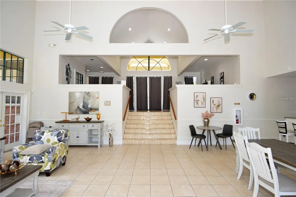 8636 MALLARD RESERVE DRIVE #201 Tampa, FL 33614