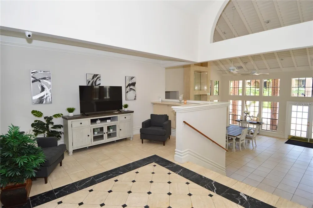 8636 MALLARD RESERVE DRIVE #201 Tampa, FL 33614