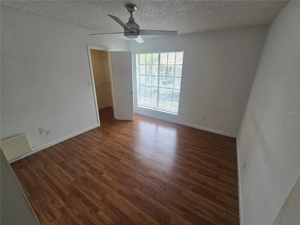 8636 MALLARD RESERVE DRIVE #201 Tampa, FL 33614