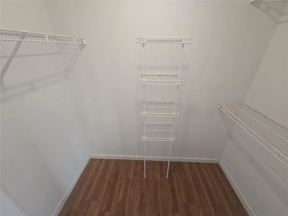 8636 MALLARD RESERVE DRIVE #201 Tampa, FL 33614