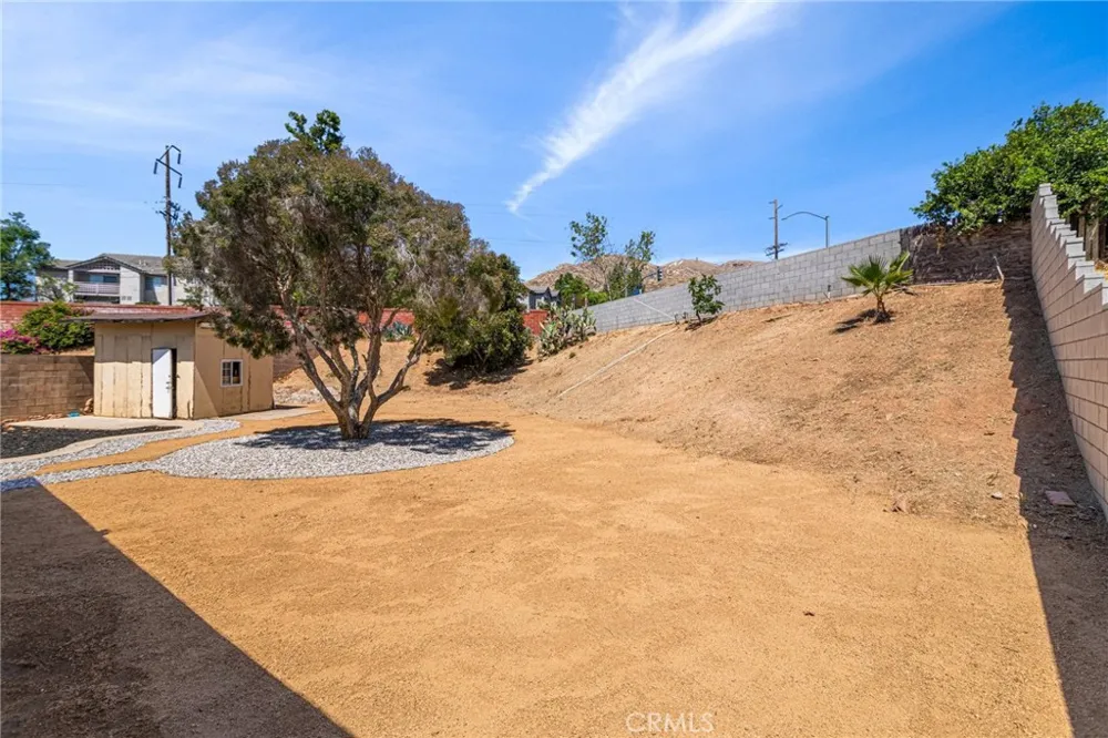 23020 MANSFIELD LANE Moreno Valley, CA 92557