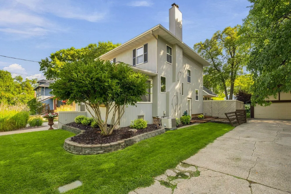 1318 7th Street S Fargo, ND 58103