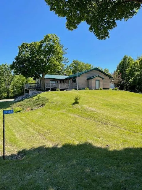 38481 County Highway 41
