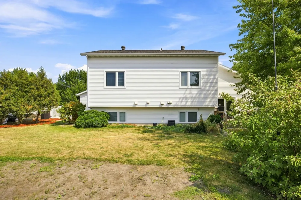 754 Wyndemere Drive West Fargo, ND 58078