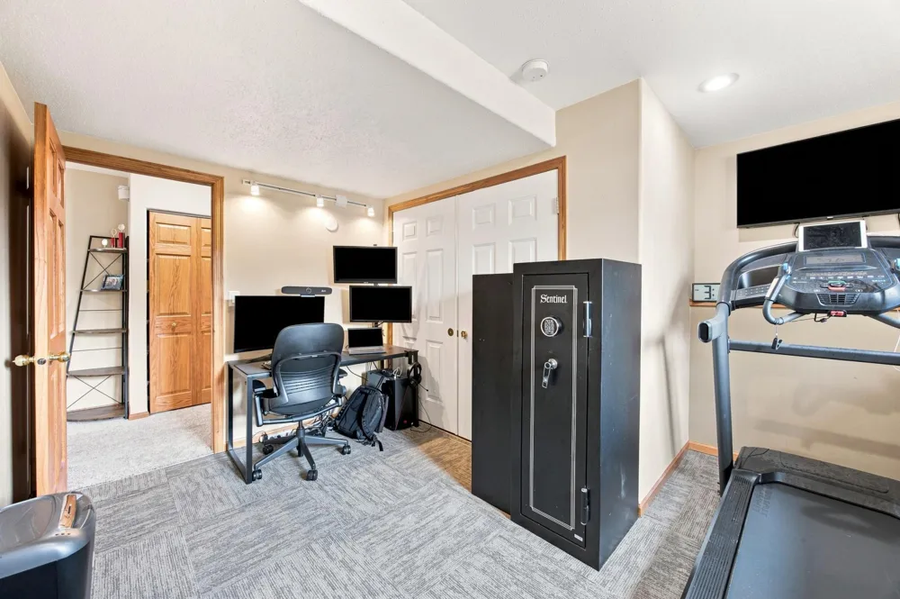 754 Wyndemere Drive West Fargo, ND 58078