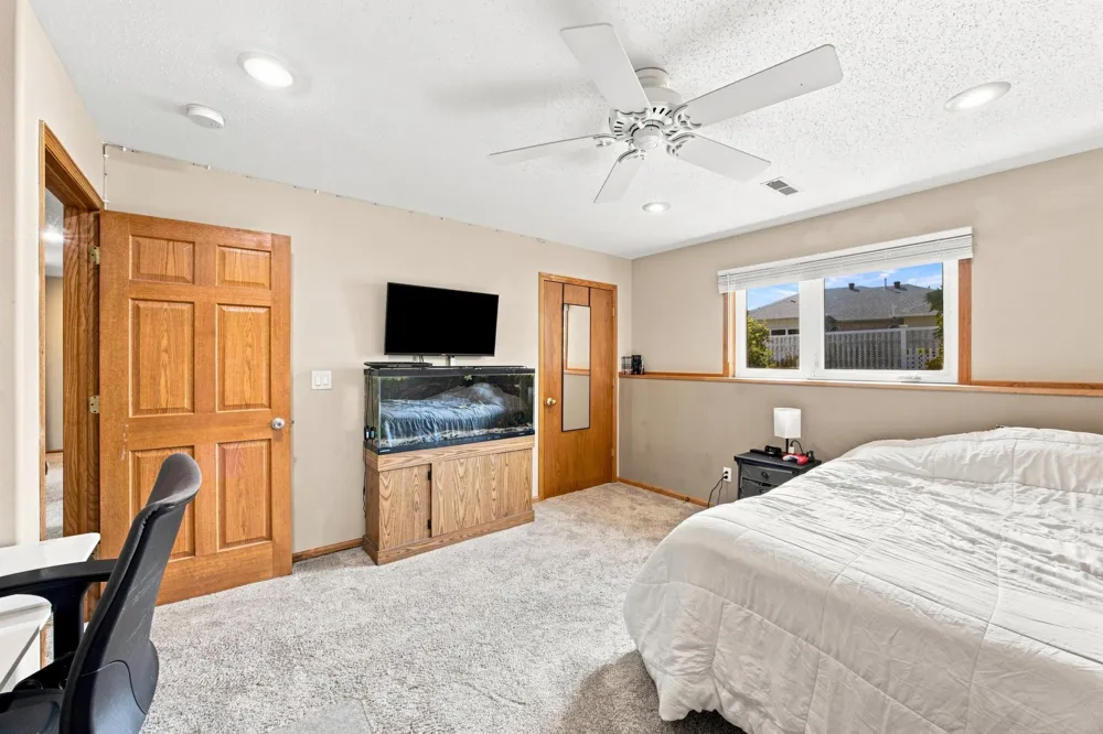 754 Wyndemere Drive West Fargo, ND 58078