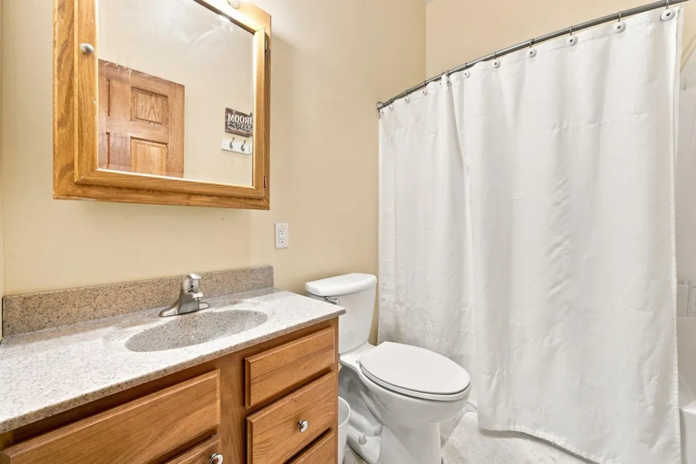 754 Wyndemere Drive West Fargo, ND 58078