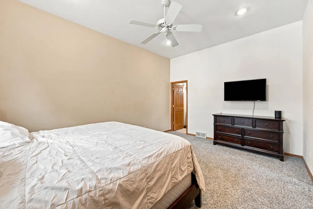 754 Wyndemere Drive West Fargo, ND 58078