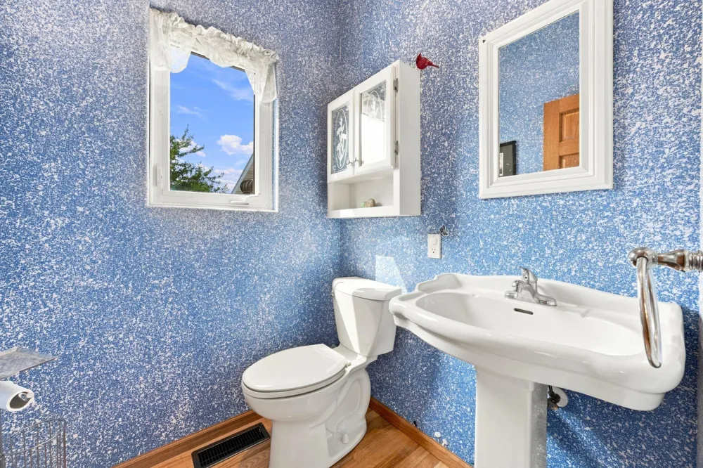 754 Wyndemere Drive West Fargo, ND 58078
