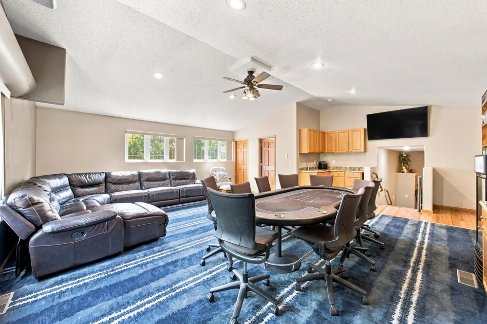 754 Wyndemere Drive West Fargo, ND 58078