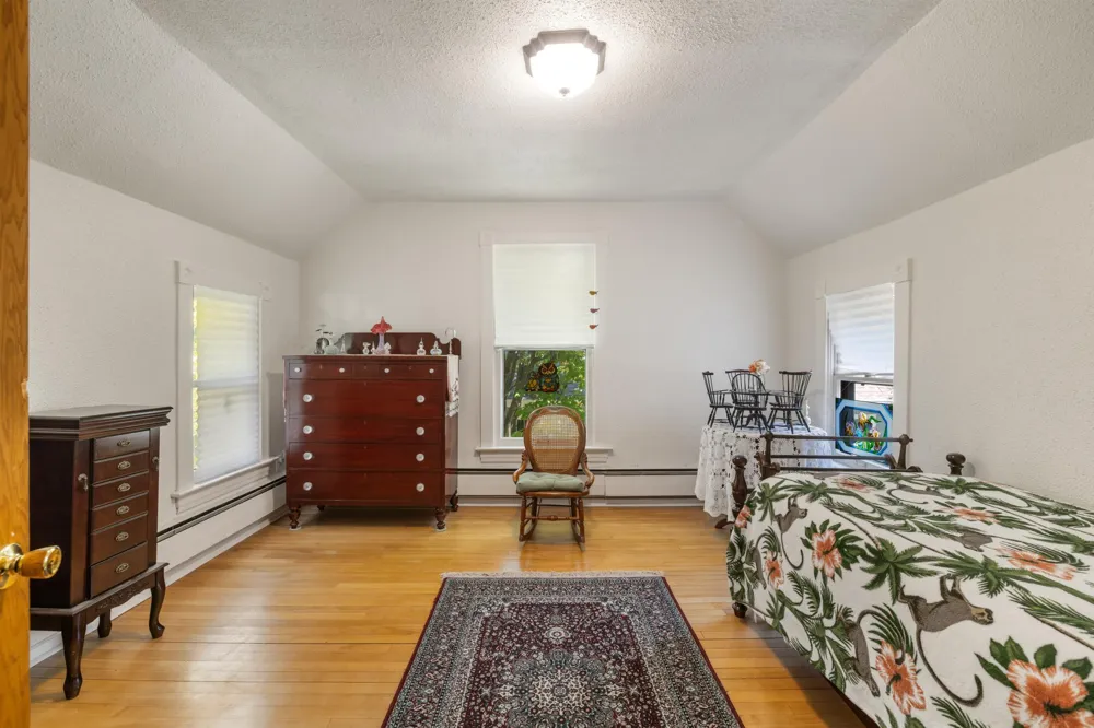 911 8th Street S Fargo, ND 58103