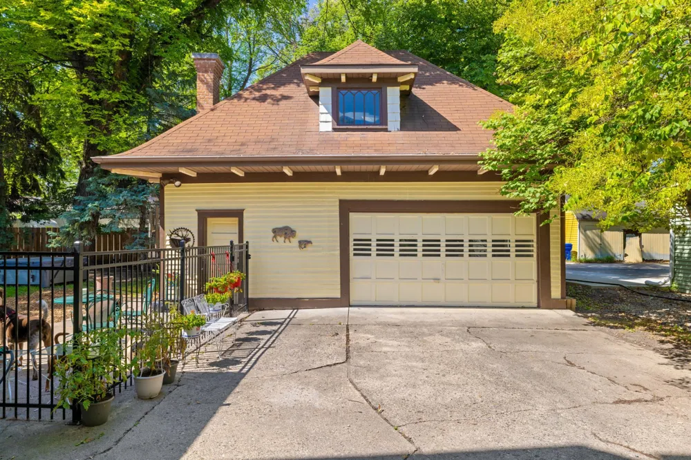 911 8th Street S Fargo, ND 58103