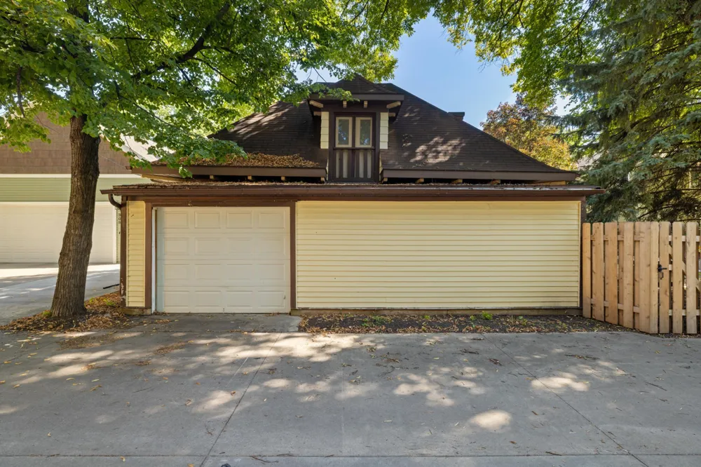 911 8th Street S Fargo, ND 58103