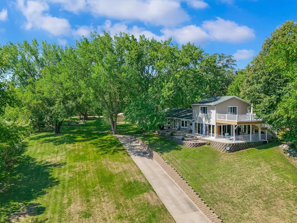 46360 Grand View Dr Perham, MN 56573