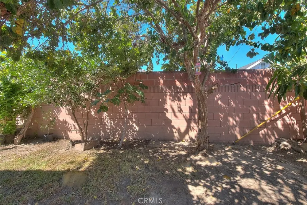 12127 Cedarvale Norwalk, CA 90650