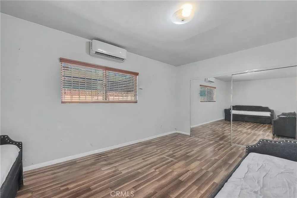 12127 Cedarvale Norwalk, CA 90650