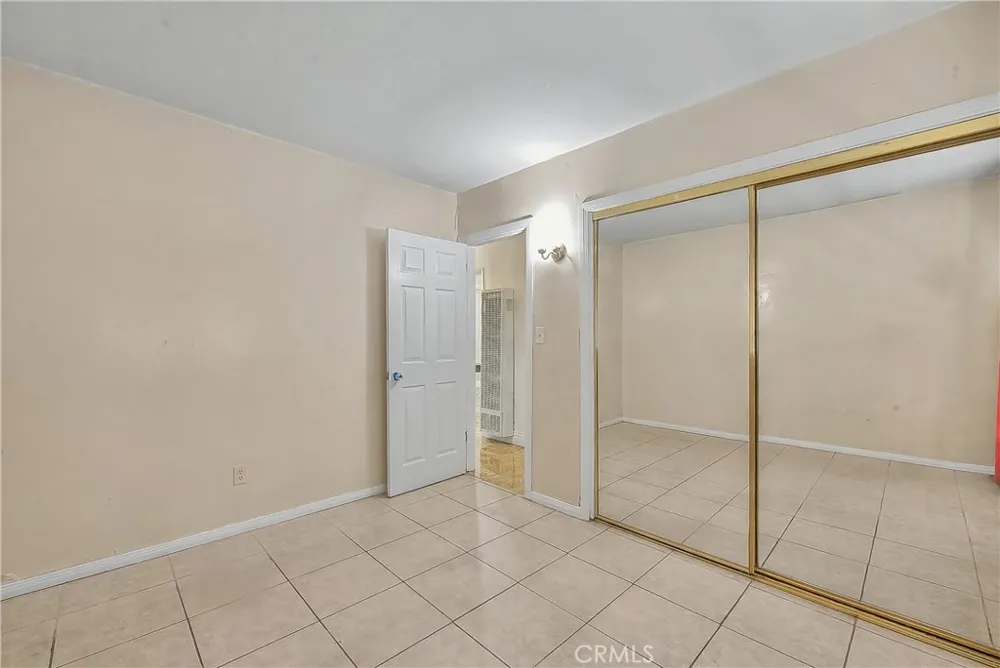 12127 Cedarvale Norwalk, CA 90650