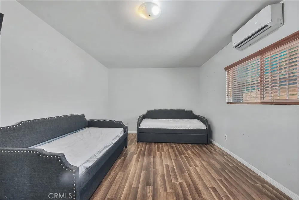 12127 Cedarvale Norwalk, CA 90650