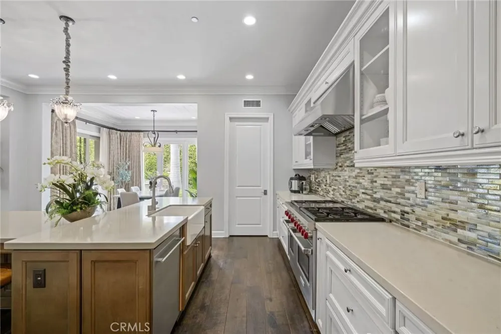 19 Rawhide Irvine, CA 92602