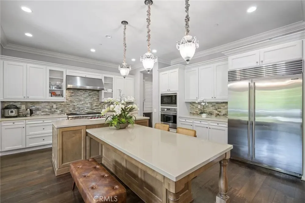 19 Rawhide Irvine, CA 92602