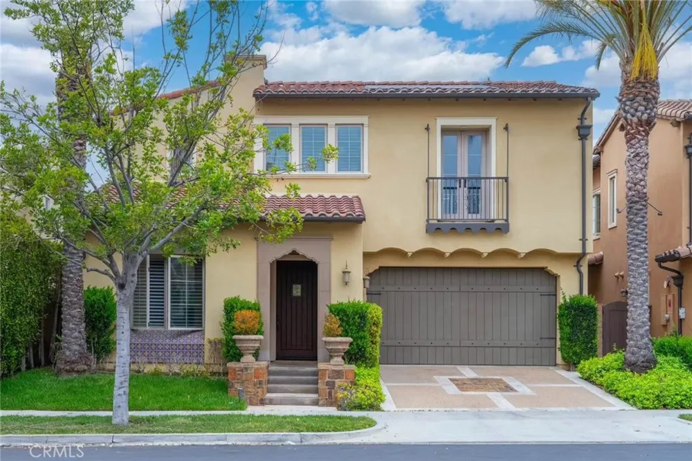 19 Rawhide Irvine, CA 92602