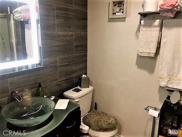 450 S RanchView Circle Anaheim Hills, CA 92807