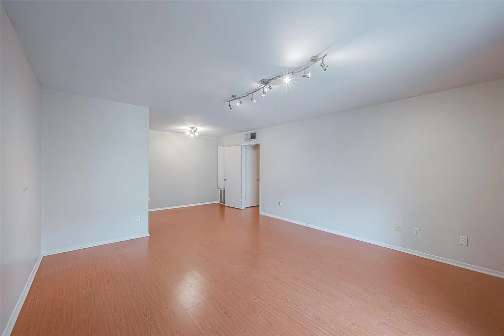 3131 Cummins Street #54 Houston, TX 77027