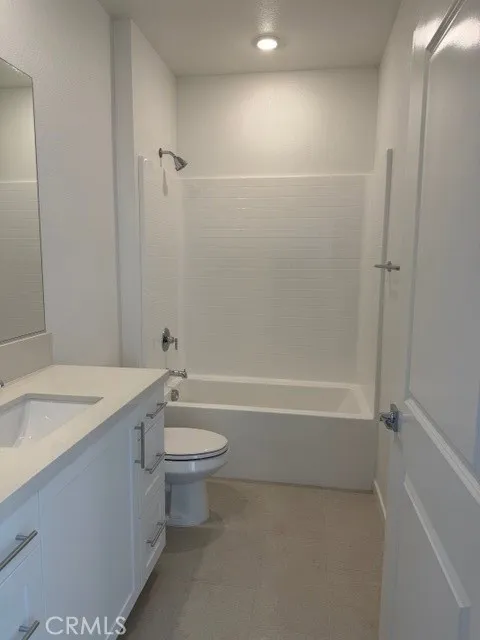 1406 E Via Acero Placentia, CA 92870