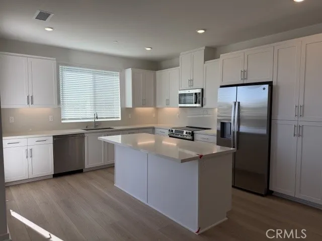 1406 E Via Acero Placentia, CA 92870