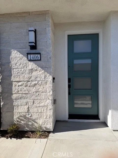 1406 E Via Acero Placentia, CA 92870
