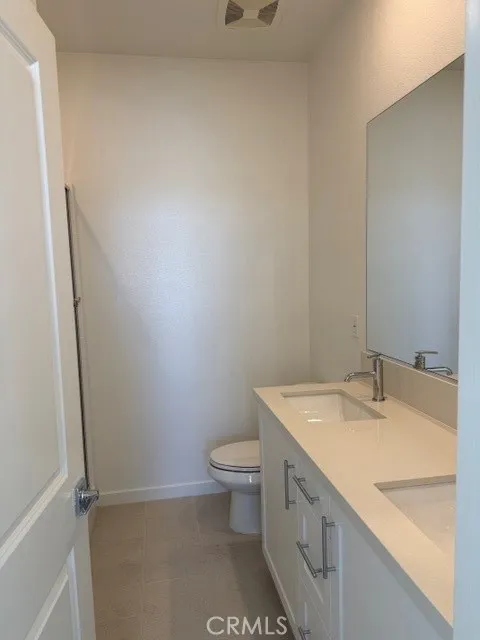 1406 E Via Acero Placentia, CA 92870
