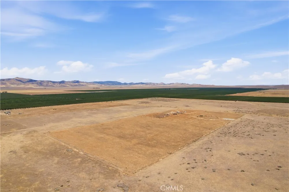 13385 Hawthorne Lost Hills, CA 93249
