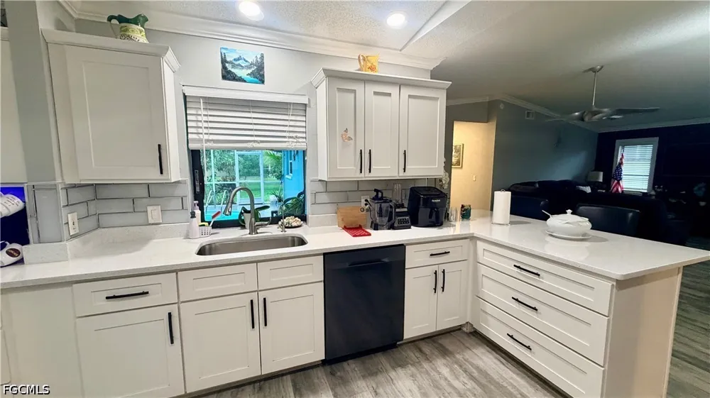 SW 27th Terrace Cape Coral, FL 33914