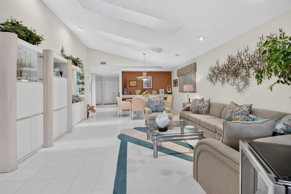 20065 Waters Edge Drive #101 Boca Raton, FL 33434