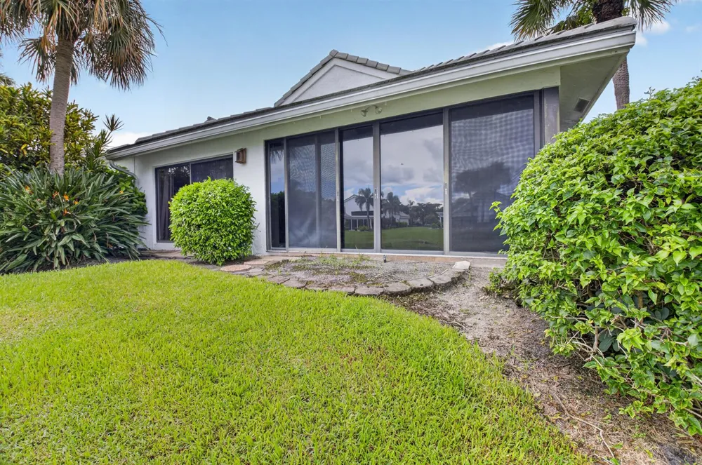 20065 Waters Edge Drive #101 Boca Raton, FL 33434