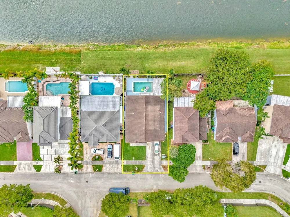 17384 SW 138th Ct Miami, FL 33177
