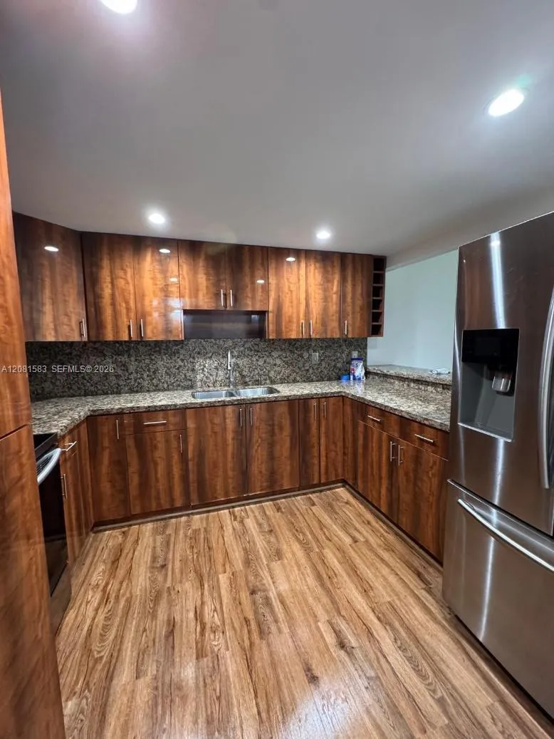 6960 NW 186th St #2-131 Hialeah, FL 33015