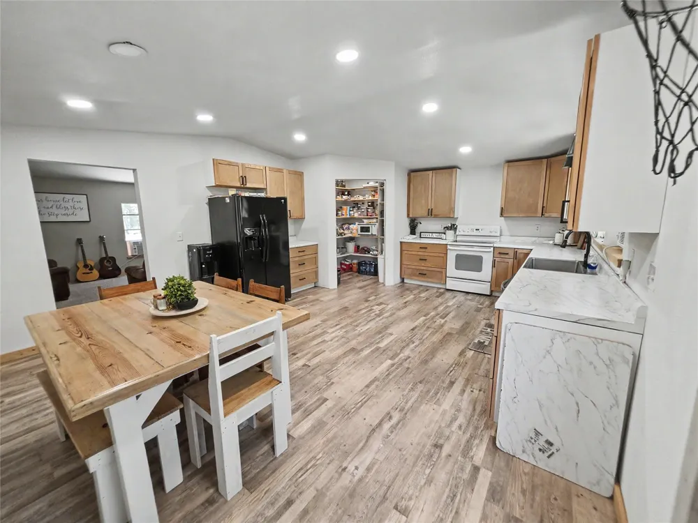 23884 E 808 ROAD Welling, OK 74471
